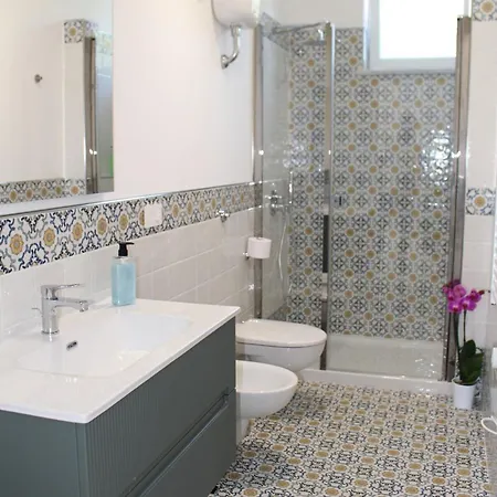 Capri View 2br-2ba Between Sorrento - Amalfi Coast *
