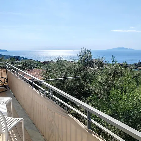 Capri View 2br-2ba Between Sorrento - Amalfi Coast * Massa Lubrense